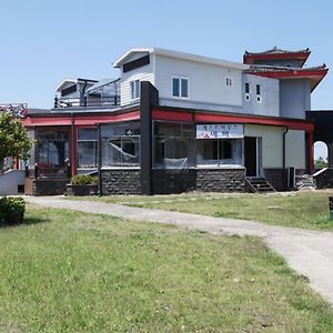 Guesthouse Ever Seogwipo Exterior photo