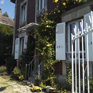 Silver Chambre Bed and Breakfast Creil Exterior photo