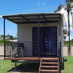 Blue Dolphin Caravan Park Yeppoon Lejlighedshotel Exterior photo