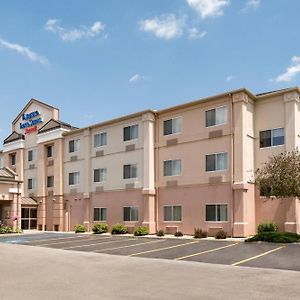 Fairfield Inn & Suites By Marriott Toledo Maumee Exterior photo