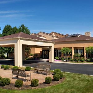 Courtyard Toledo Airport Holland Hotel Exterior photo