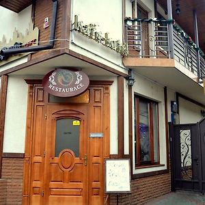 Zlata Praha Hotel Mukatjevo Exterior photo