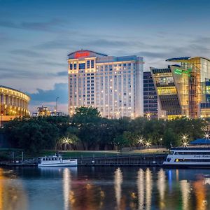 Hartford Marriott Downtown Hotel Exterior photo