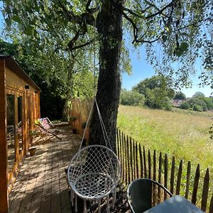 Cabane Bien Belge Avec Cinema Et Jacuzzi Lasne Exterior photo