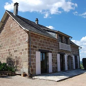 Gite Familial A La Campagne Brignac-la-Plaine Exterior photo