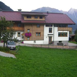 Haus Sonnegg Hotel Finkenberg Exterior photo