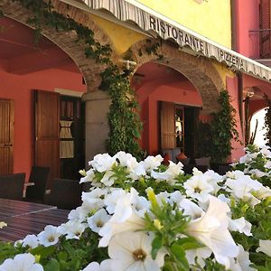 Albergo Ristorante La Rocca Firenzuola Exterior photo