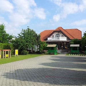 Vila Siftar Hotel Moravske-Toplice Room photo