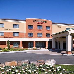 Courtyard By Marriott Hamilton Hotel Exterior photo