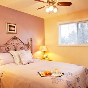 Wild Rose Bed & Breakfast Bed and Breakfast Saskatoon Room photo