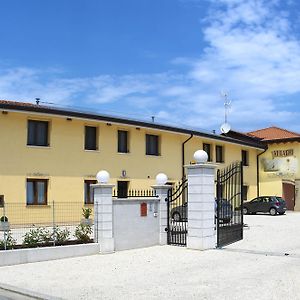 Agriturismo Ai Laghi Lejlighed Pocenia Exterior photo