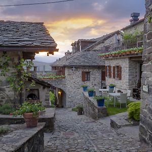 Borgo Casale Pensionat Albareto  Exterior photo