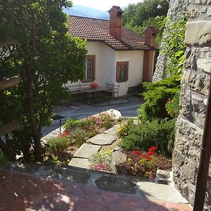 Casa Vacanze Nonna Nella Villa Villafranca in Lunigiana Exterior photo