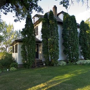 Fairmount Bed & Breakfast Bed and Breakfast Basswood Exterior photo