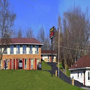 Canton Inn Exterior photo