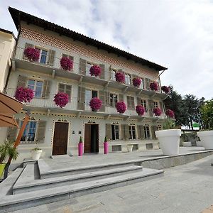 Casa Americani Hotel Montà Exterior photo