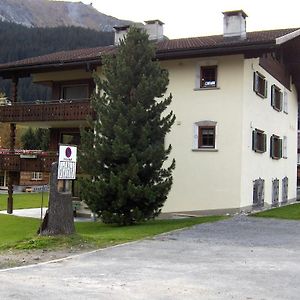 Hus Pravis Lejlighed Klosters Exterior photo