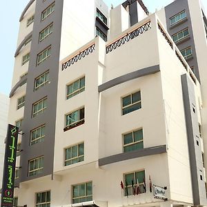 Desert Pearl Hotel Apartment Manama Exterior photo