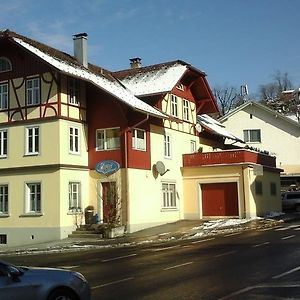 Privatzimmer Im Gasthaus Engel Lejlighed Dornbirn Exterior photo