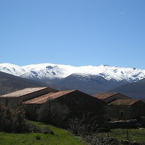 El Tormal Pensionat Navalonguilla Exterior photo