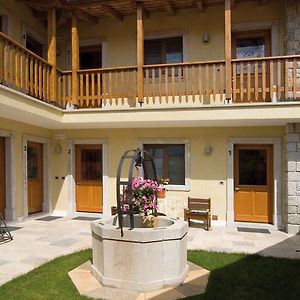 Lokanda Devetak Hotel Savogna dʼIsonzo Exterior photo