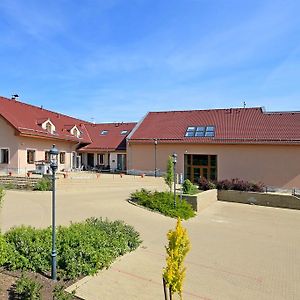 Penzion Harmonie Hotel Žlutice Exterior photo