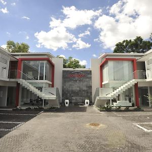 Urban Oasis Apartments At Paragon Windhoek Exterior photo