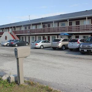 Lake Erie Lodge Lakemont Landing Exterior photo