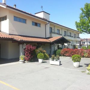 Borgonuovo Hotel Marene Exterior photo