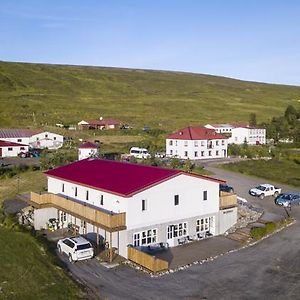 Guesthouse Storu-Laugar Laugar  Exterior photo