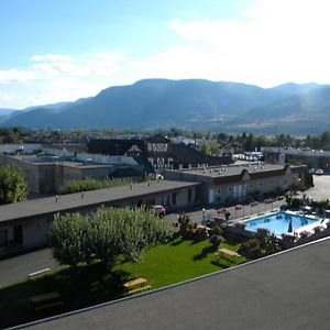 Apple Tree Inn Penticton Exterior photo