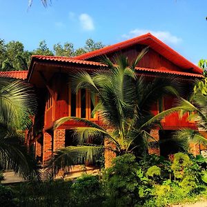 Baan Suan Farmstay Ko Lanta Exterior photo