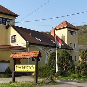 Torkolat Panzio Bed and Breakfast Tokaj Exterior photo