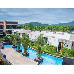 B2 Mae Hong Son Premier Hotel Exterior photo