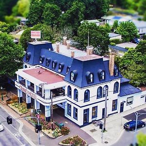 Healesville Grand Hotel Exterior photo