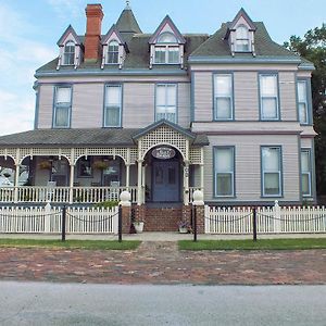 Grand Gables Inn Palatka Exterior photo