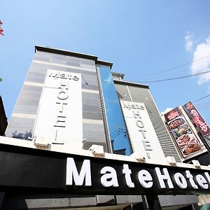 Mate Hotel Chuncheon Exterior photo