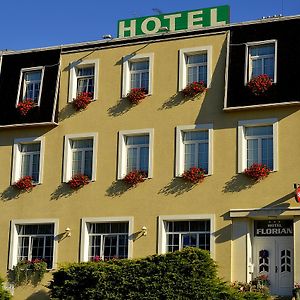 Hotel Florian Slavkov u Brna Exterior photo