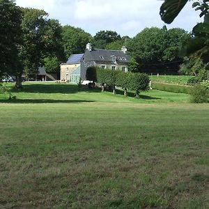 Le Clos Du Val Bed and Breakfast Quibou Exterior photo