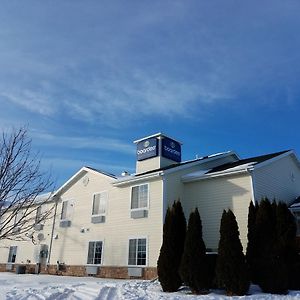 Boarders Inn & Suites By Cobblestone Hotels - Oshkosh Exterior photo