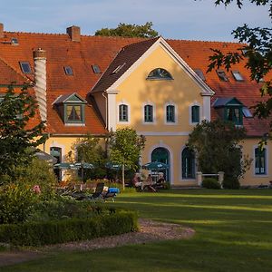 Das Gutshaus Solzow Mecklenburgische Seenplatte Mueritz Hotel Exterior photo