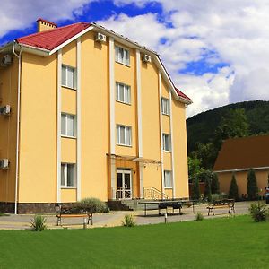 Zakarpatskiy Oazis Hotel Karpaty Exterior photo