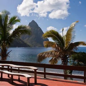 Still Beach House Hotel Soufrière Exterior photo