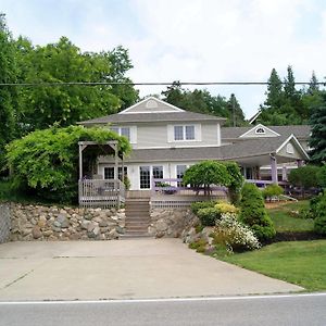 Bee 'N Bee Bed N' Breakfast Hotel Lambton Shores Exterior photo