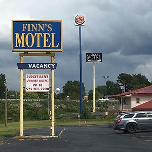 Finn'S Motel Saint James Exterior photo