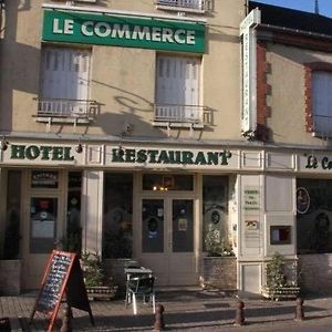 Hotel Le Commerce Bellegarde-du-Loiret Exterior photo