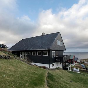 Faroeguide Bed and Breakfast Tórshavn Exterior photo