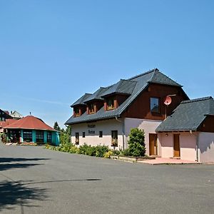 Penzion Florian Hotel Moldava Exterior photo