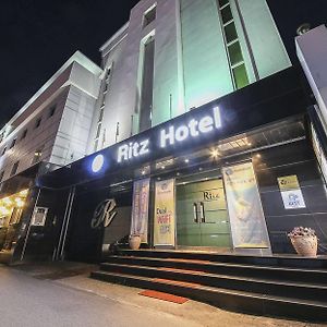 Ritz Hotel Chuncheon Exterior photo