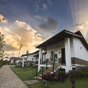 Eka Resort Sakleshpur Exterior photo